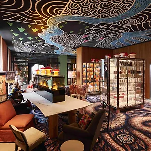 Hotell Mama Shelter